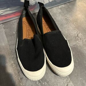 Zodiac EUC Black Slip on Sneakers